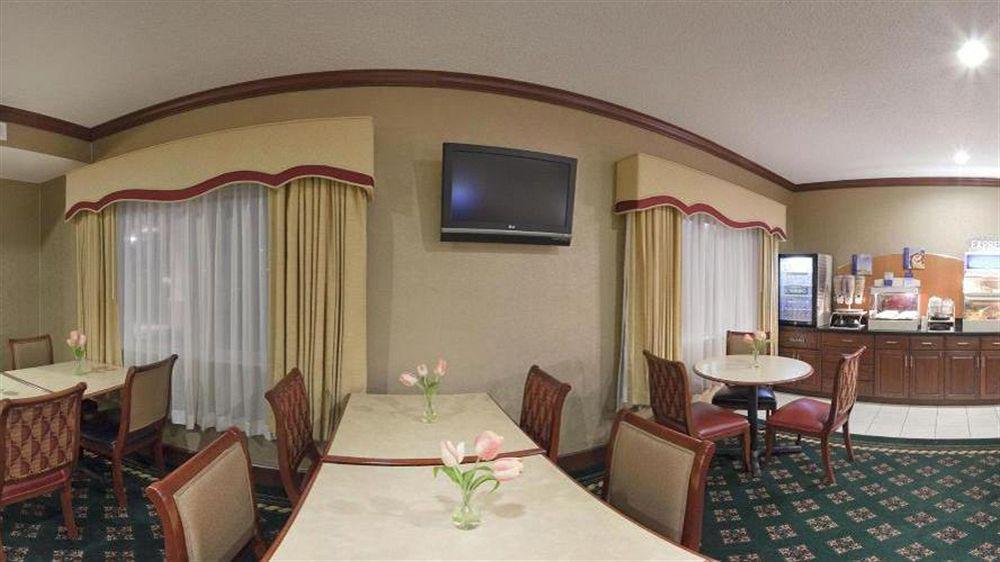 Comfort Inn South Tulsa - Woodland Hills Экстерьер фото