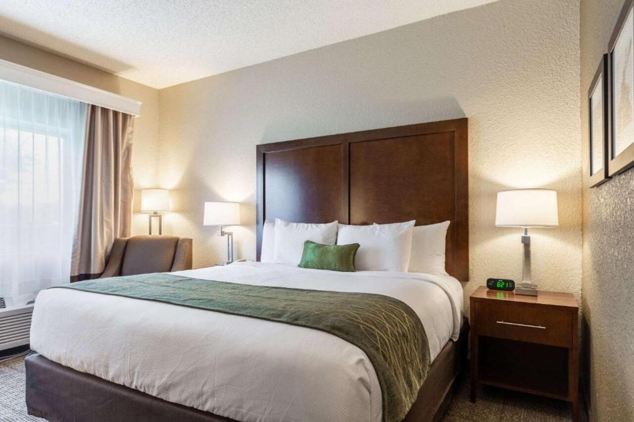 Comfort Inn South Tulsa - Woodland Hills Экстерьер фото