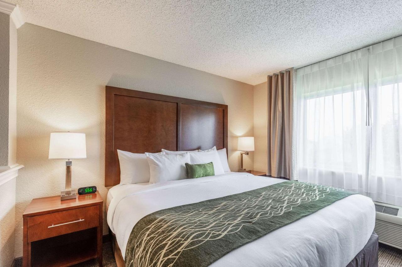 Comfort Inn South Tulsa - Woodland Hills Экстерьер фото